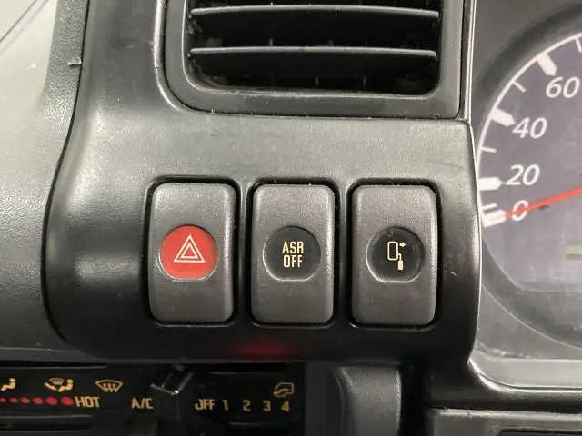 日産 アトラス PB-AKR81A(2WD)の写真45