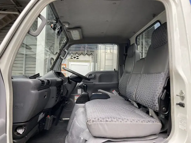 日産 アトラス PB-AKR81A(2WD)の写真48