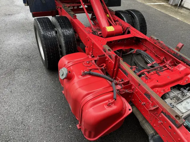 いすゞ エルフ TPG-NKR85AD(2WD)の写真6