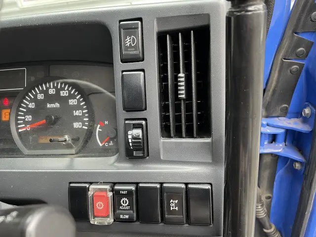 いすゞ エルフ TPG-NKR85AD(2WD)の写真31