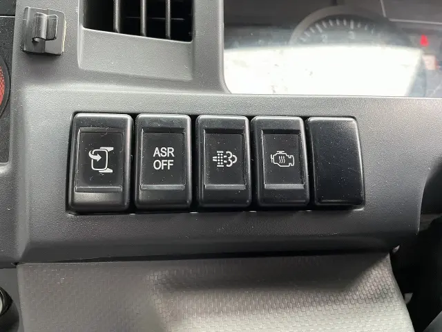 いすゞ エルフ TPG-NKR85AD(2WD)の写真36