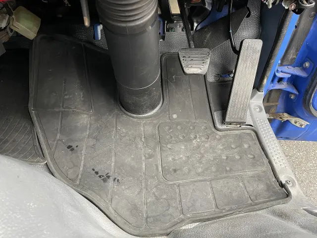 いすゞ エルフ TPG-NKR85AD(2WD)の写真37