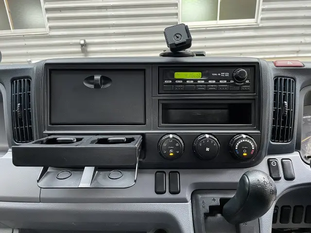 三菱 キャンター TKG-FBA30(2WD)の写真18
