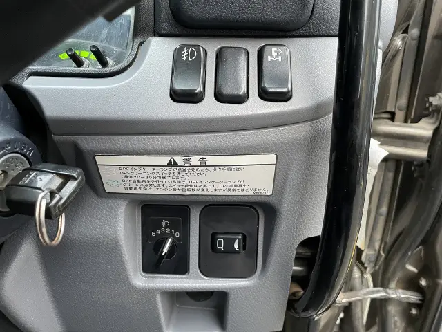 三菱 キャンター TKG-FBA30(2WD)の写真34