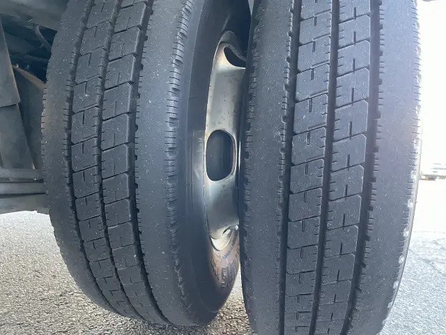 いすゞ エルフ TKG-NLR85AN(2WD)の写真13