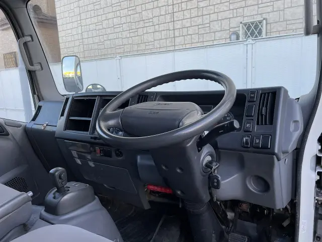 いすゞ エルフ TKG-NLR85AN(2WD)の写真15