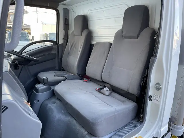 いすゞ エルフ TKG-NLR85AN(2WD)の写真16