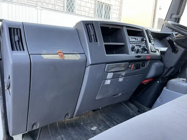 いすゞ エルフ TKG-NLR85AN(2WD)の写真17