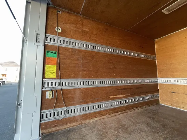 いすゞ エルフ TKG-NLR85AN(2WD)の写真25