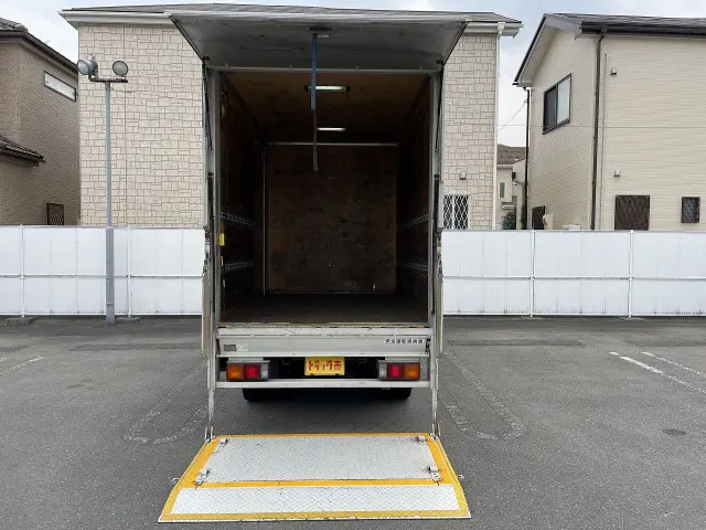 三菱 キャンター PDG-FE74BV(2WD)の写真3