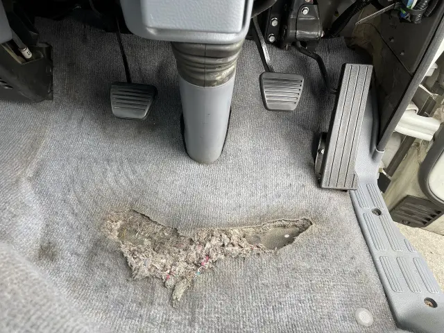 三菱 キャンター PDG-FE74BV(2WD)の写真26