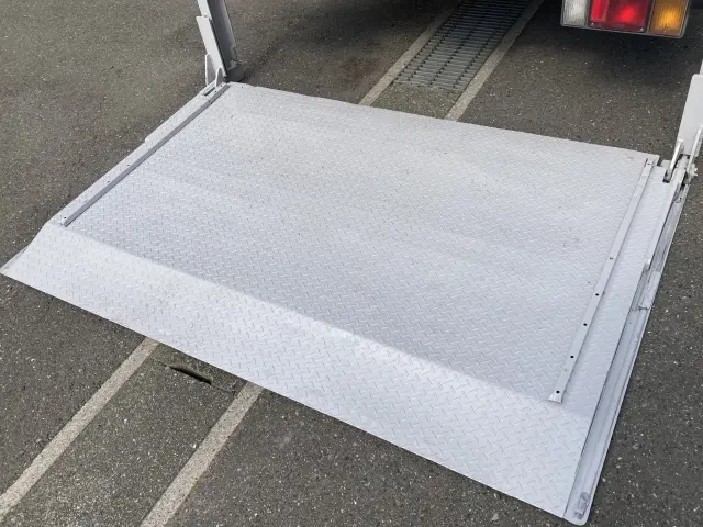 マツダ タイタン TKG-LLR85N(2WD)の写真4