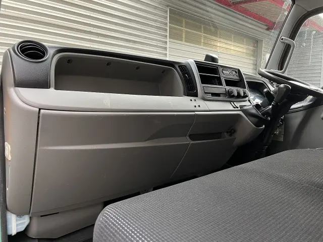 三菱 キャンター TPG-FEB50(2WD)の写真19