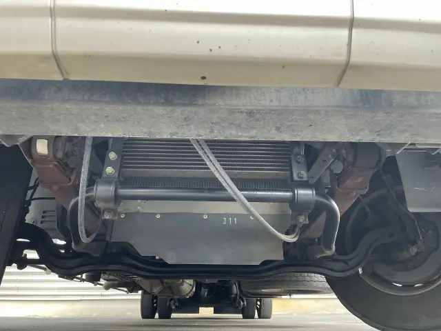 いすゞ フォワード 2PG-FRR90T2(2WD)の写真9