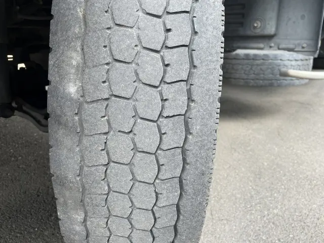 いすゞ フォワード 2PG-FRR90T2(2WD)の写真13