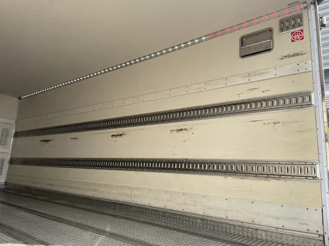 いすゞ フォワード 2PG-FRR90T2(2WD)の写真23