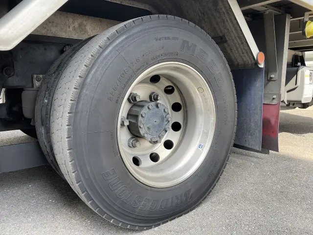 いすゞ フォワード 2PG-FRR90T2(2WD)の写真37