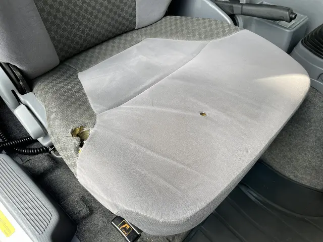 いすゞ フォワード 2PG-FRR90T2(2WD)の写真39