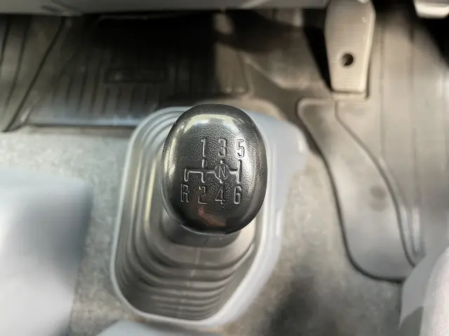 いすゞ フォワード 2PG-FRR90T2(2WD)の写真42