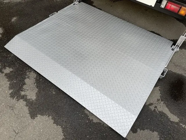 日産 アトラス PDG-TZ2F24(2WD)の写真5