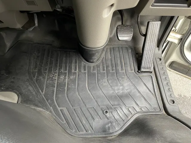 日産 アトラス PDG-TZ2F24(2WD)の写真41