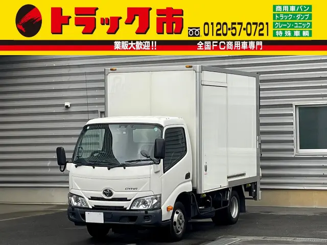 トヨタ ダイナ 2RG-XZU605(2WD)の写真1