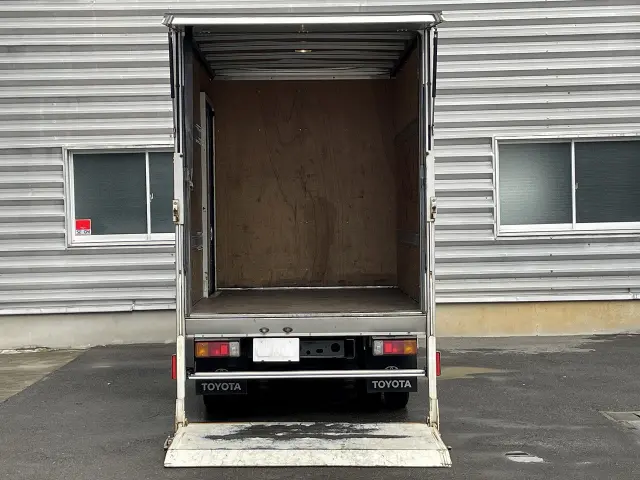 トヨタ ダイナ 2RG-XZU605(2WD)の写真5