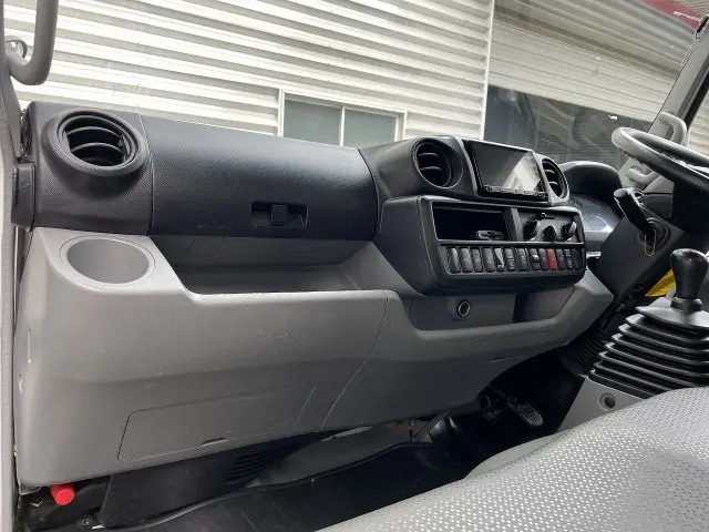 トヨタ ダイナ 2RG-XZU605(2WD)の写真19