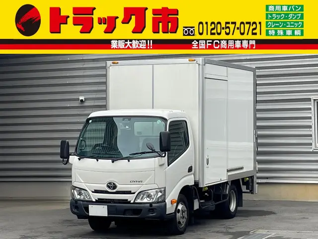 トヨタ ダイナ 2RG-XZU605(2WD)の写真1