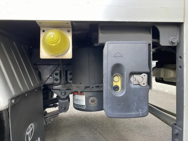 トヨタ ダイナ 2RG-XZU605(2WD)の写真10