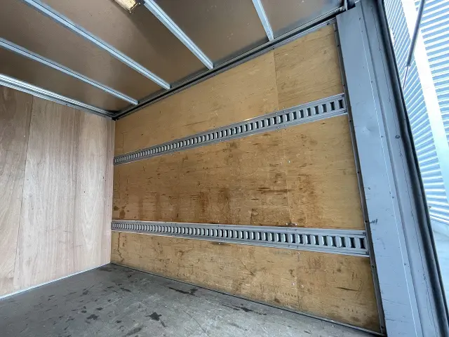 トヨタ ダイナ 2RG-XZU605(2WD)の写真23