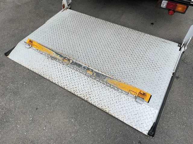 トヨタ ダイナ LDF-KDY281(4WD)の写真5