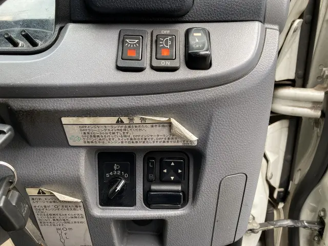 三菱 キャンター TKG-FEB50(2WD)の写真39