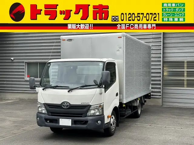 トヨタ ダイナ SKG-XZU710(2WD)の写真1