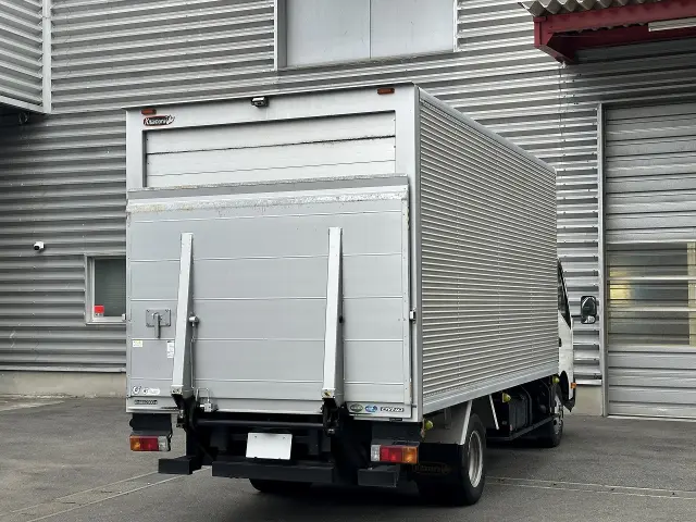 トヨタ ダイナ SKG-XZU710(2WD)の写真3