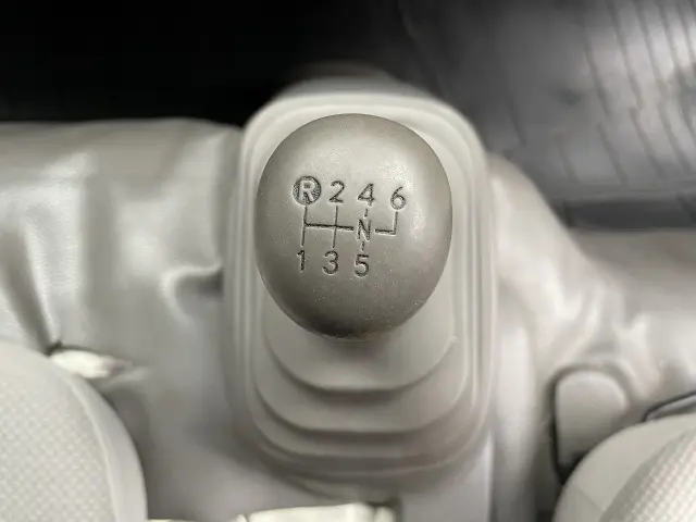 日野 デュトロ BDG-XZU424M(2WD)の写真38