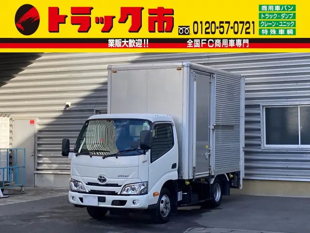 トヨタ ダイナ 2RG-XZU605(2WD)の写真1