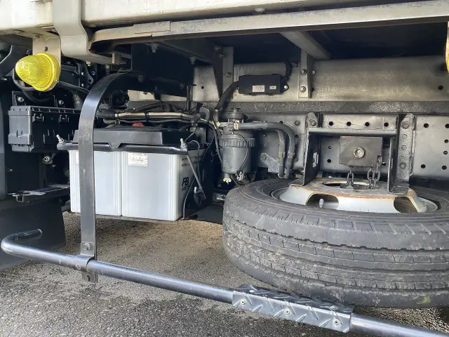 トヨタ ダイナ 2RG-XZU605(2WD)の写真9