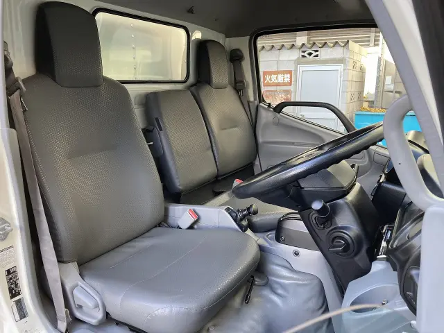 トヨタ ダイナ 2RG-XZU605(2WD)の写真15