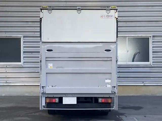 トヨタ ダイナ TKG-XZC645(2WD)の写真4
