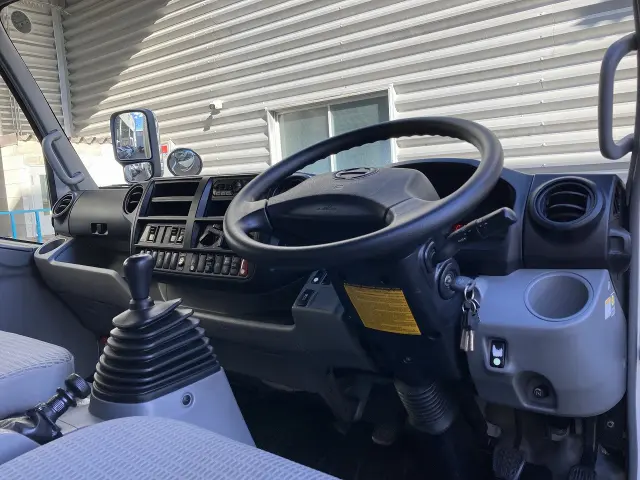 日野 デュトロ TKG-XZU710M(2WD)の写真17