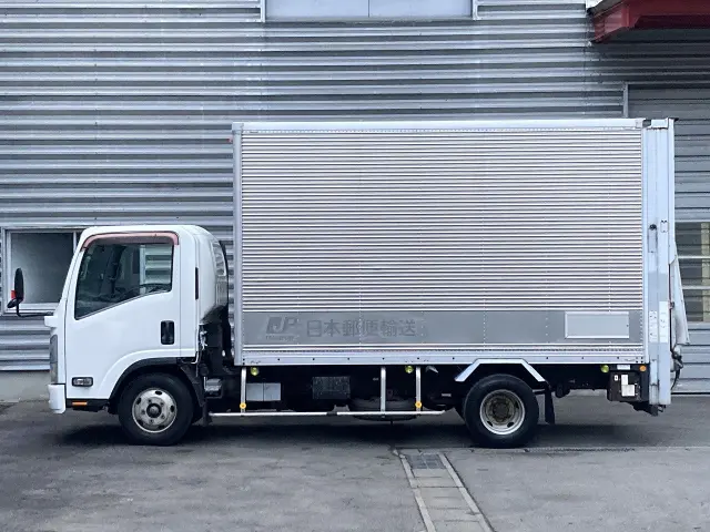 いすゞ エルフ BKG-NPR85AN(2WD)の写真2