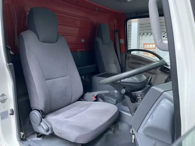 いすゞ エルフ BKG-NPR85AN(2WD)の写真15