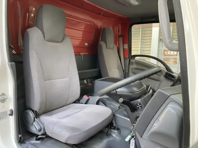 いすゞ エルフ BKG-NPR85AN(2WD)の写真15