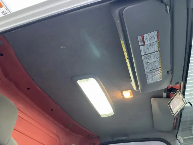 いすゞ エルフ BKG-NPR85AN(2WD)の写真19