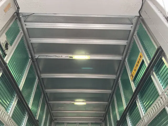 いすゞ エルフ BKG-NPR85AN(2WD)の写真26