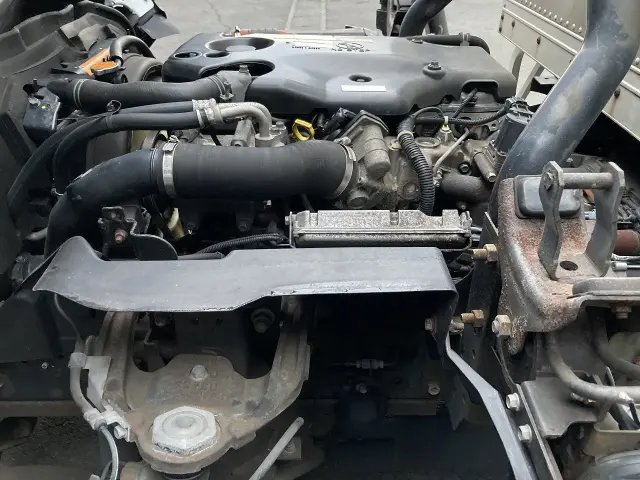 いすゞ エルフ BKG-NPR85AN(2WD)の写真31