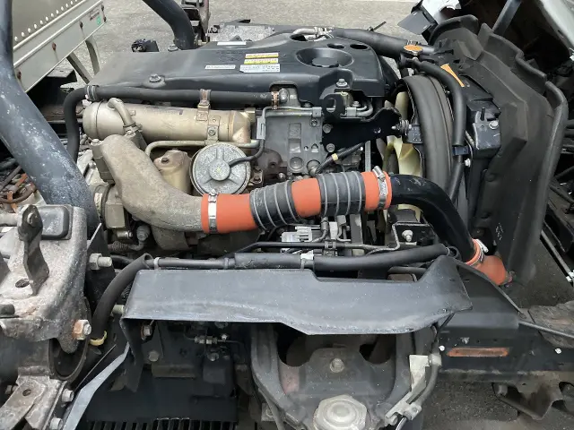 いすゞ エルフ BKG-NPR85AN(2WD)の写真32