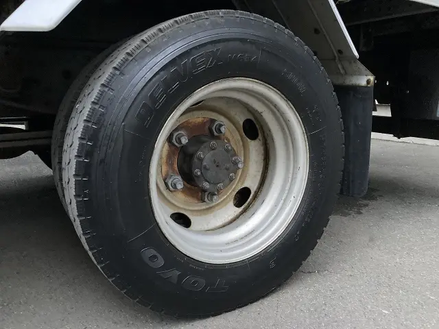 いすゞ エルフ BKG-NPR85AN(2WD)の写真36