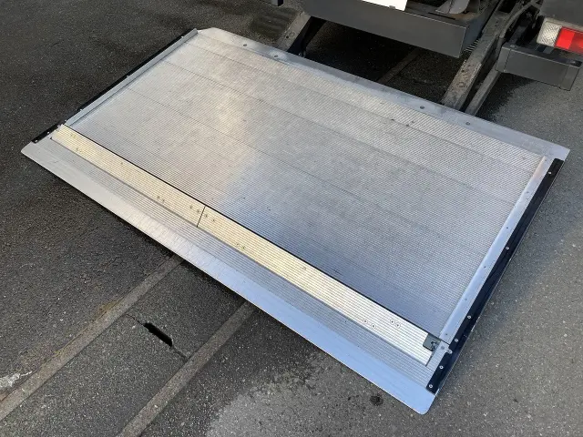 三菱 キャンター TKG-FEB50(2WD)の写真6